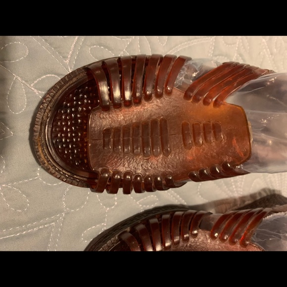 Like New Amber color Water Shoes. Size 7 - Picture 3 of 4